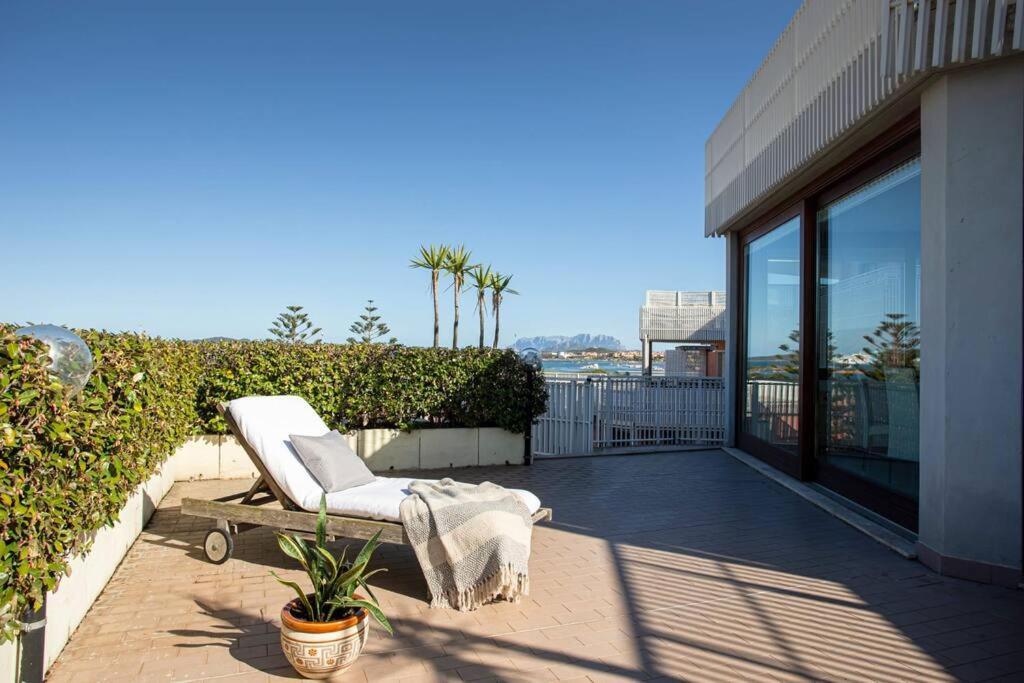 Sunny Rooftop Loft With Gorgeous Views Of Olbia Eksteriør bilde