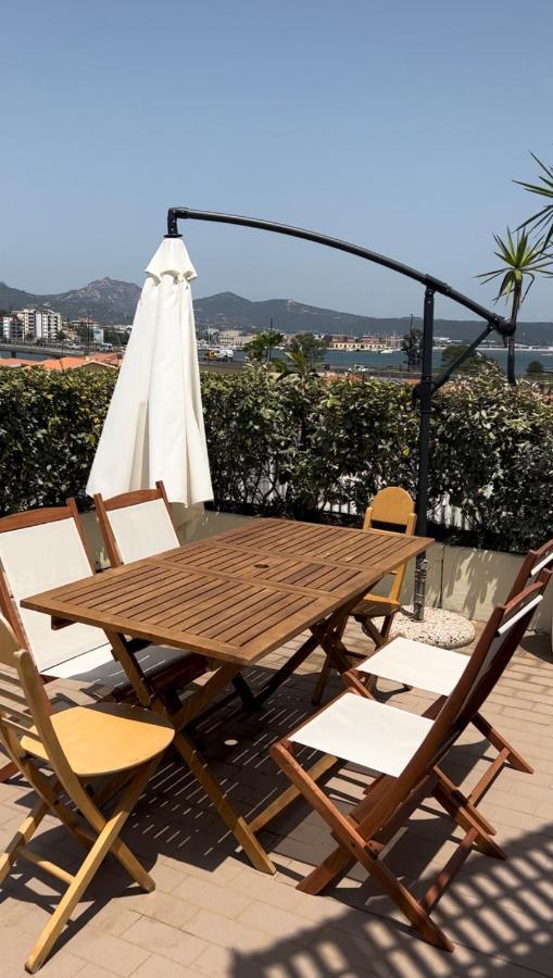 Sunny Rooftop Loft With Gorgeous Views Of Olbia Eksteriør bilde